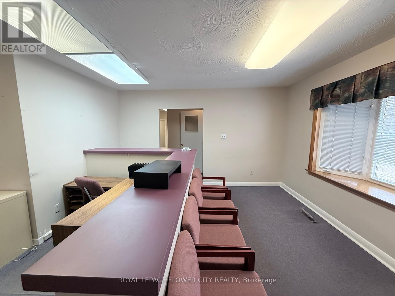 39 Parkside Drive Property Photo 7