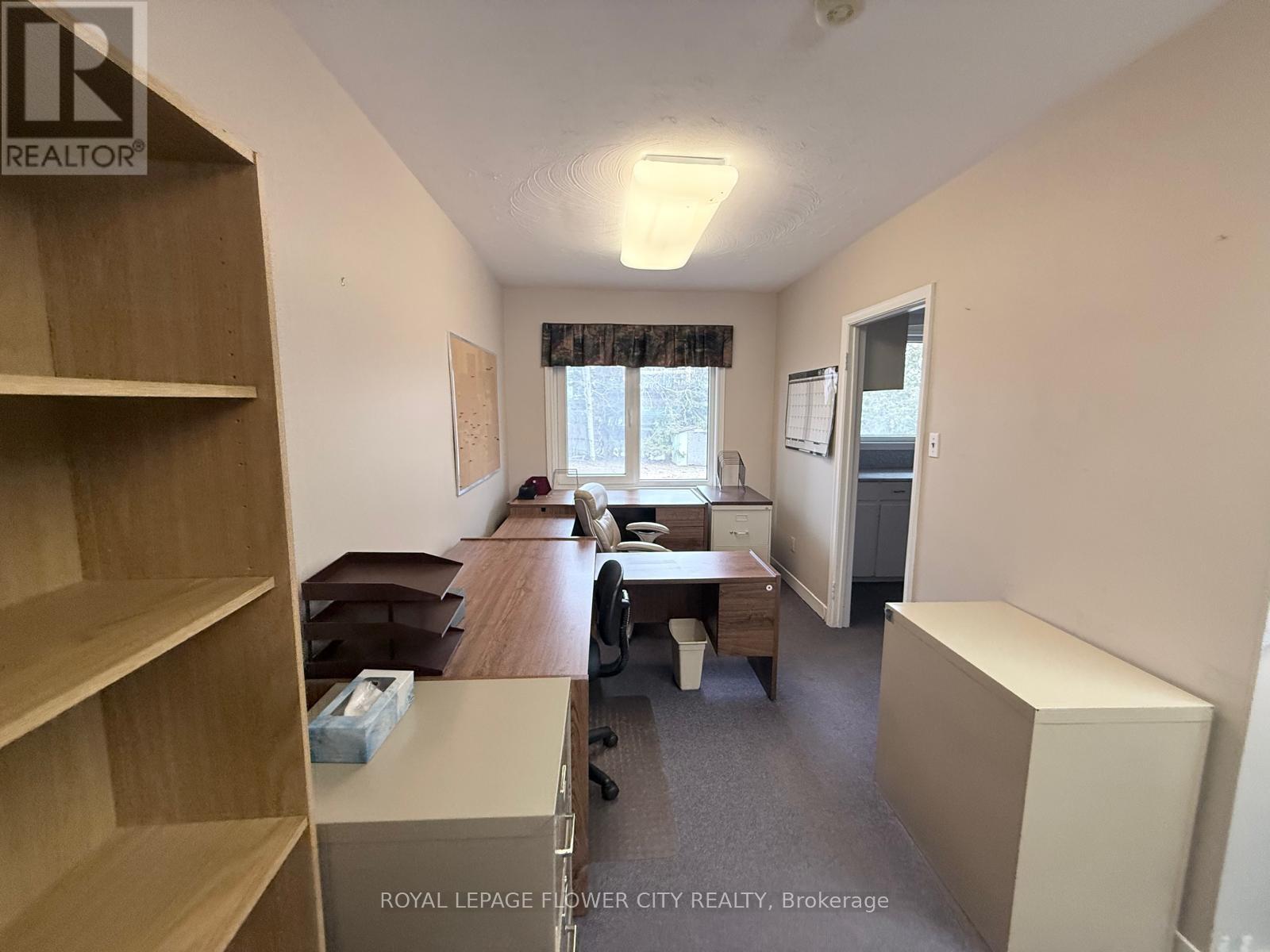 39 Parkside Drive Property Photo 8