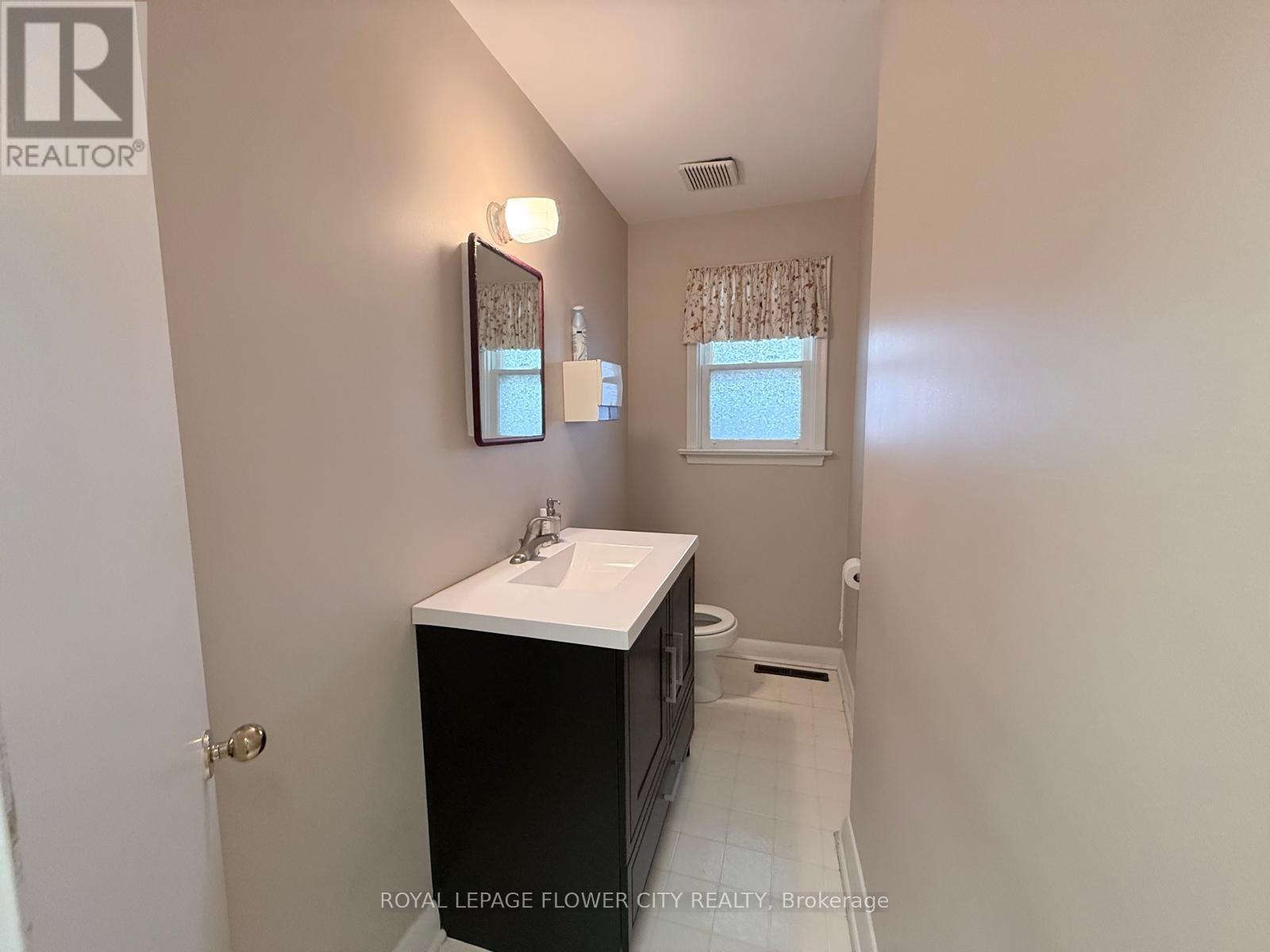 39 Parkside Drive Property Photo 11