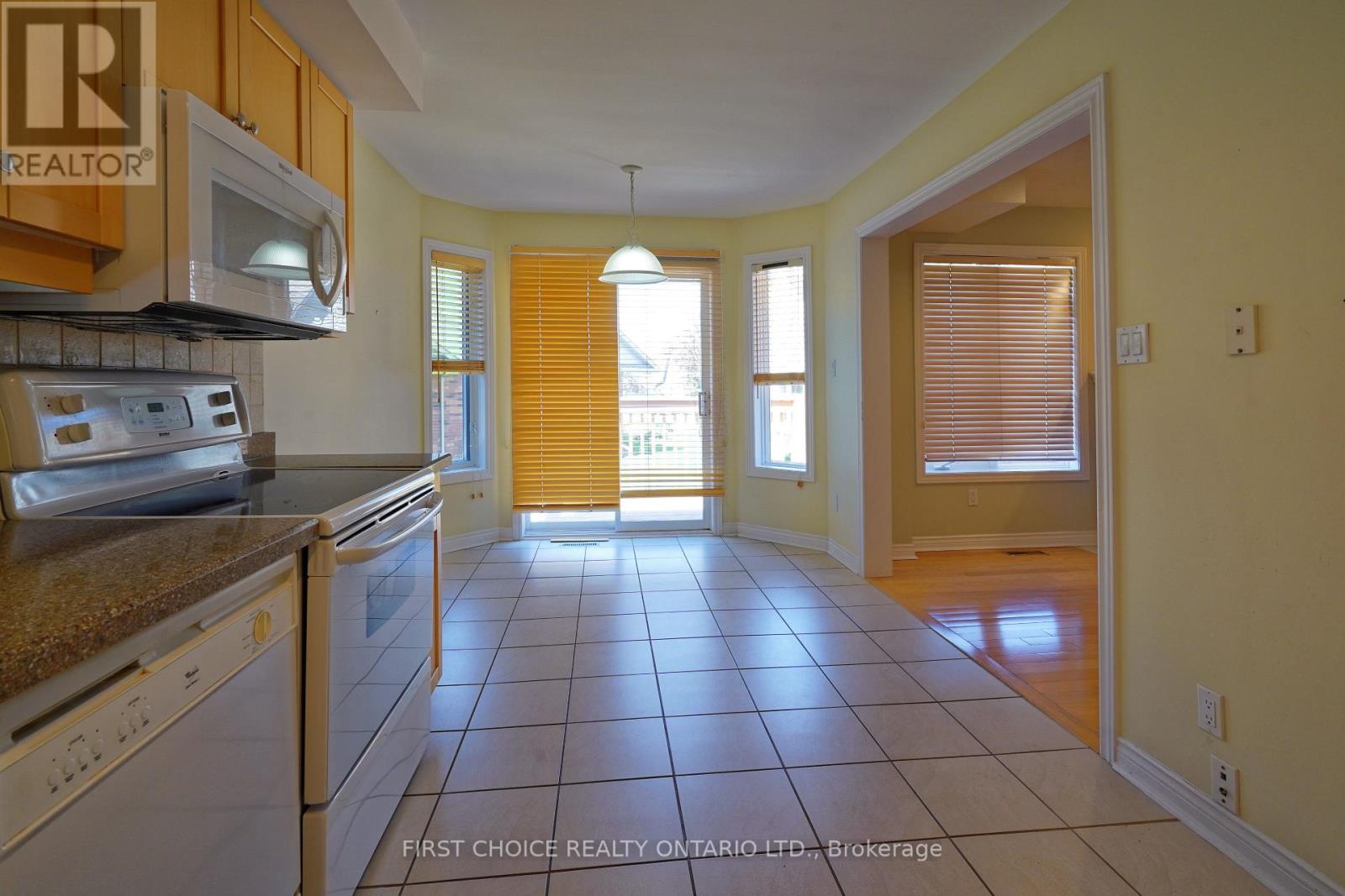 6 Forest Link Court Property Photo 7