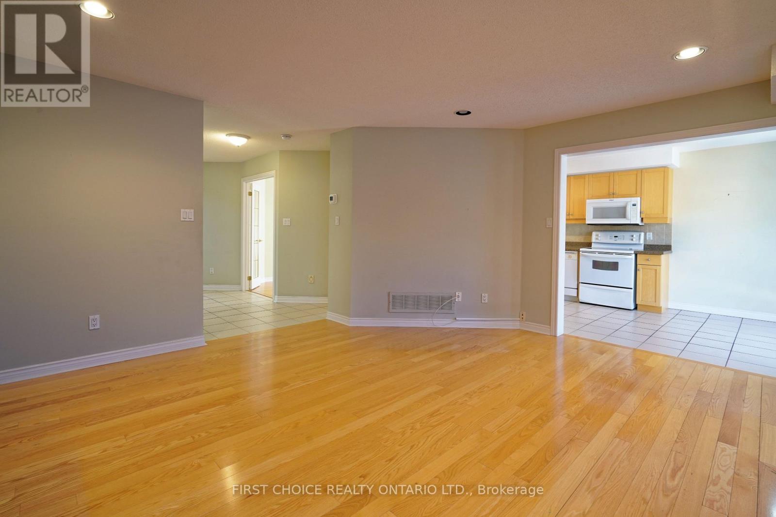 6 Forest Link Court Property Photo 13