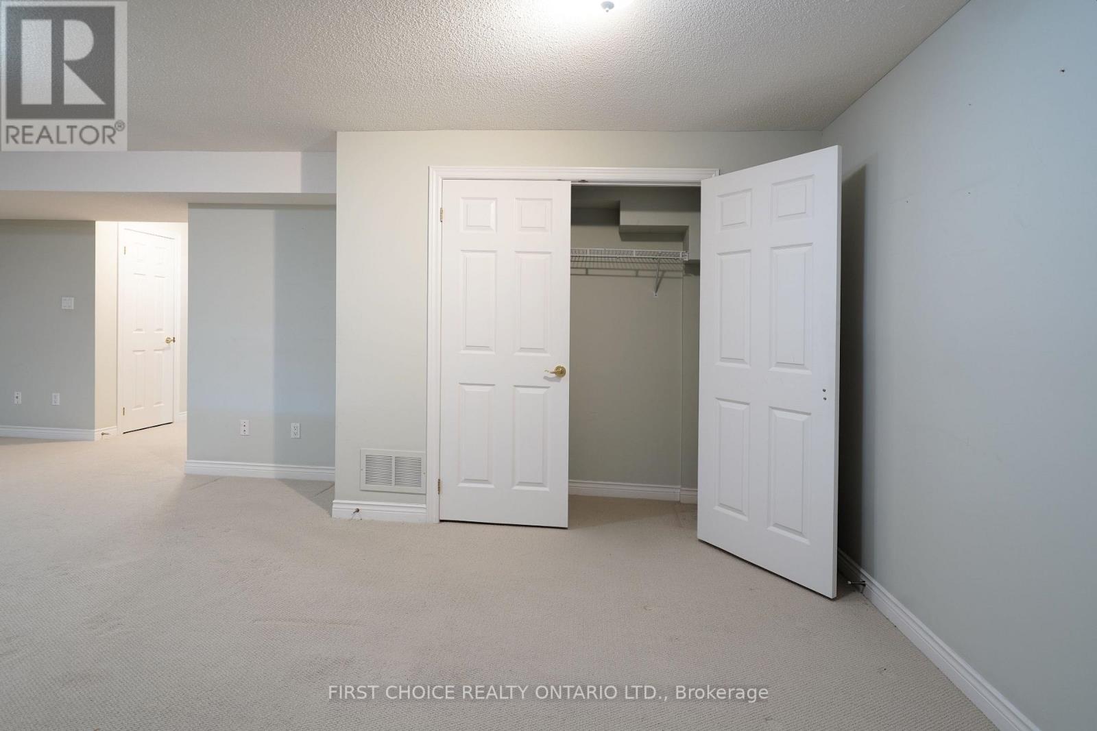 6 Forest Link Court Property Photo 28