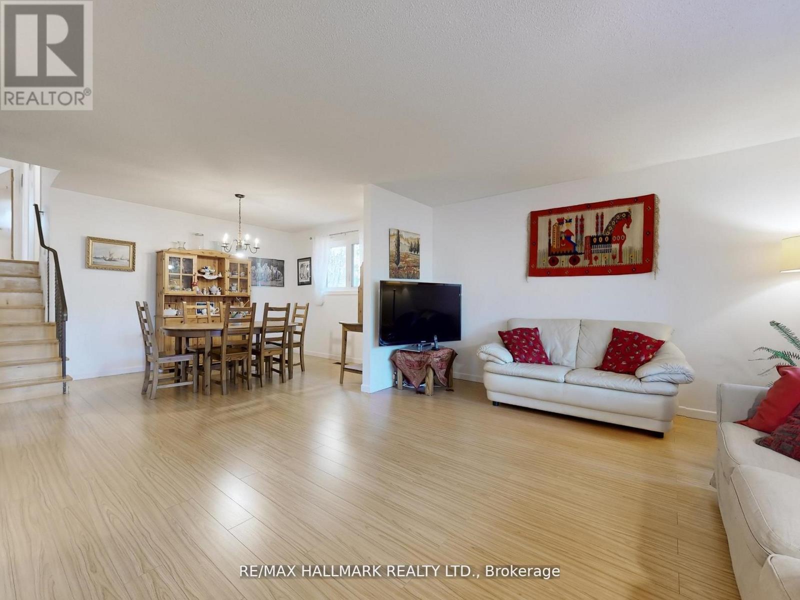 5193 Aurora Road Property Photo 13