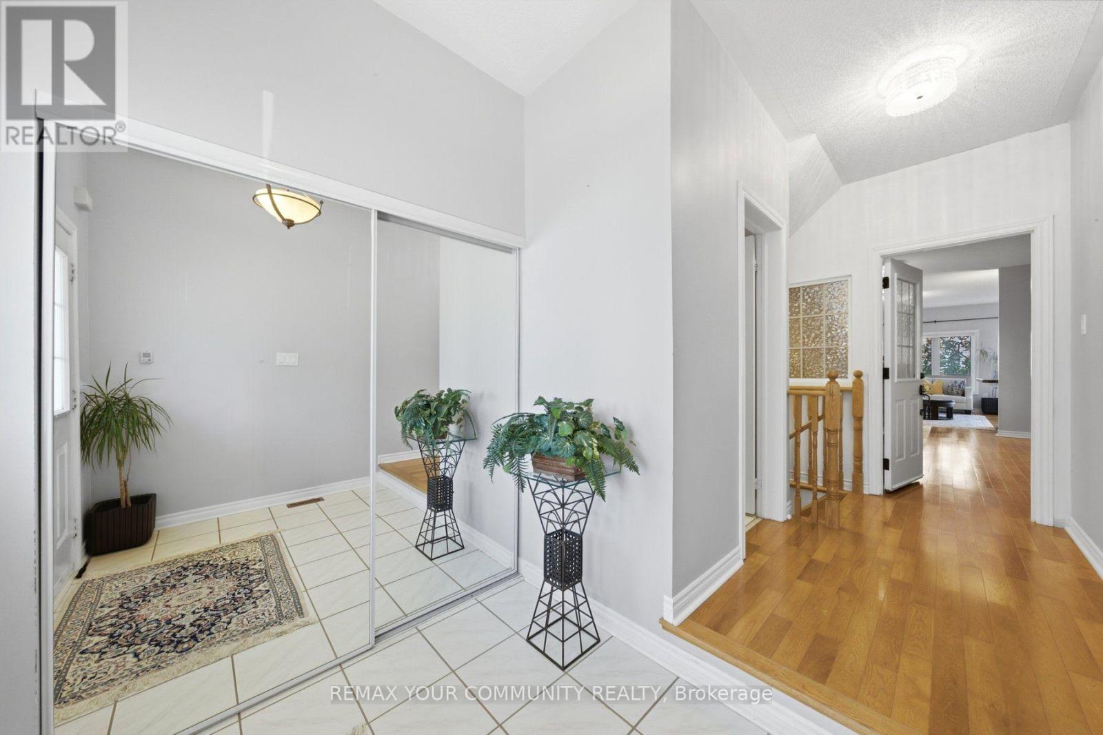 4 Daniel Reaman Crescent Property Photo 2