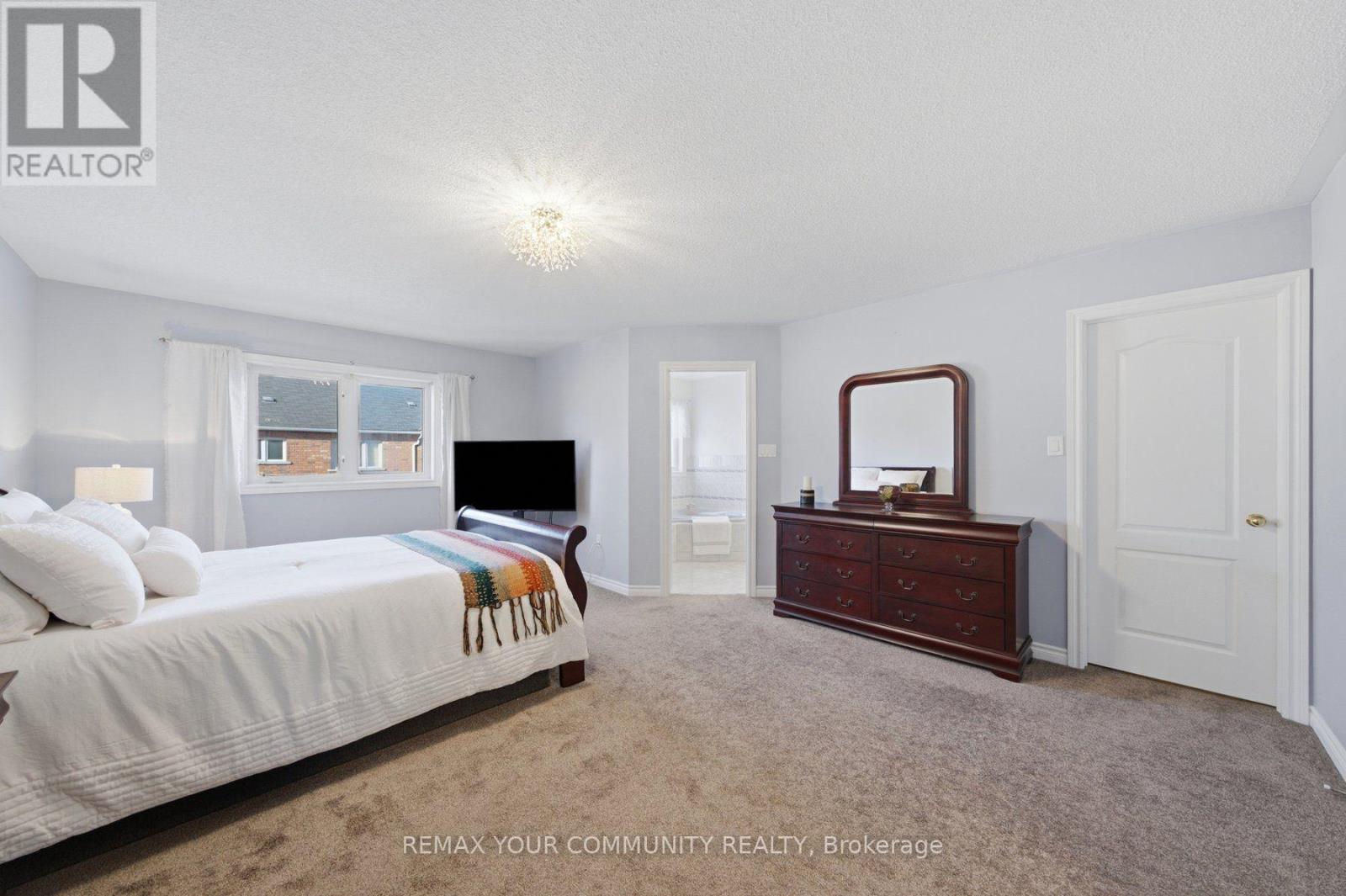 4 Daniel Reaman Crescent Property Photo 13