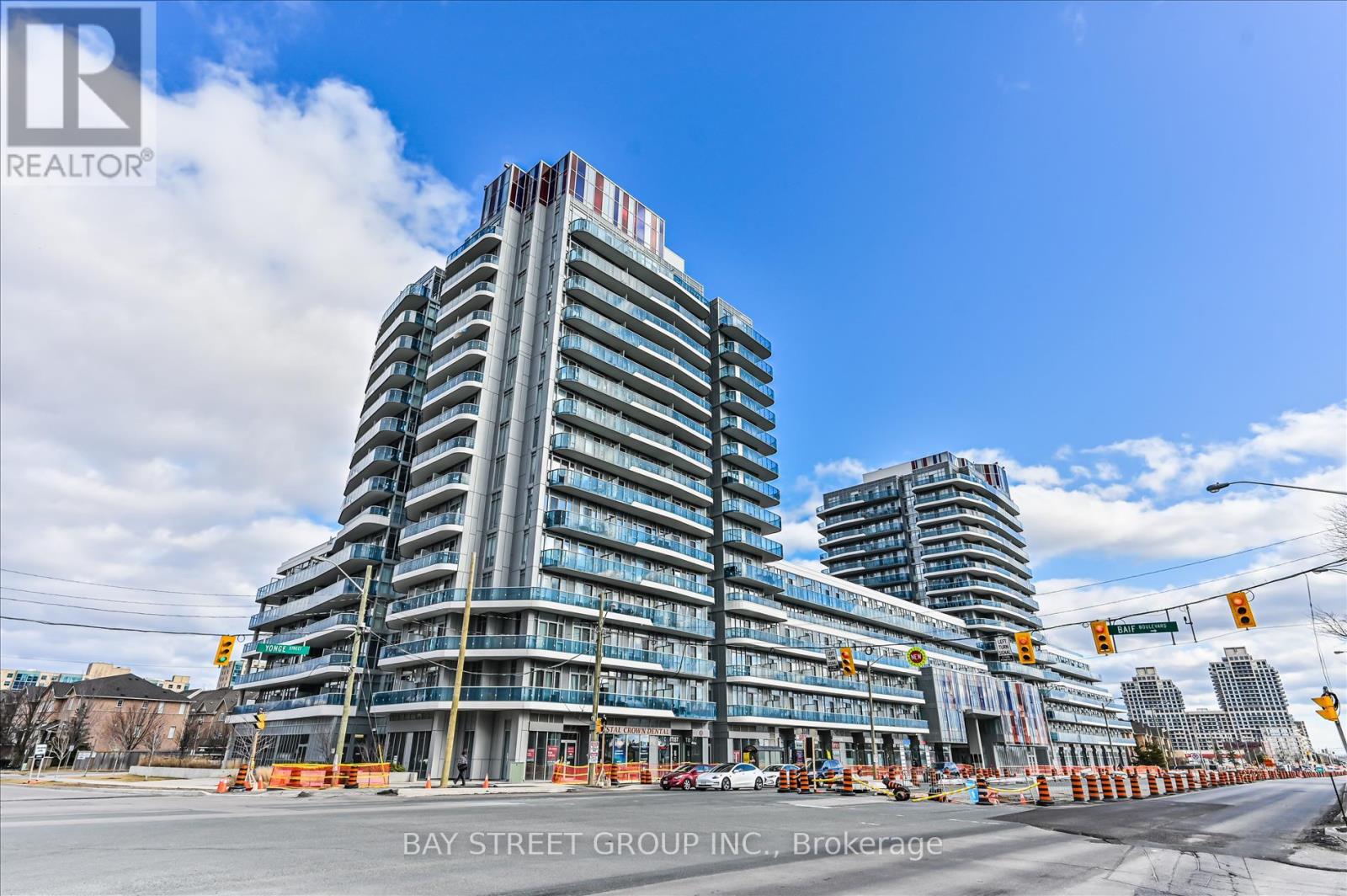 529 - 9471 Yonge Street Photo de la propriété 1