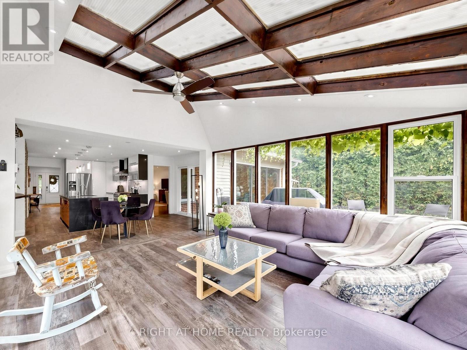 43 Topham Crescent Property Photo 15