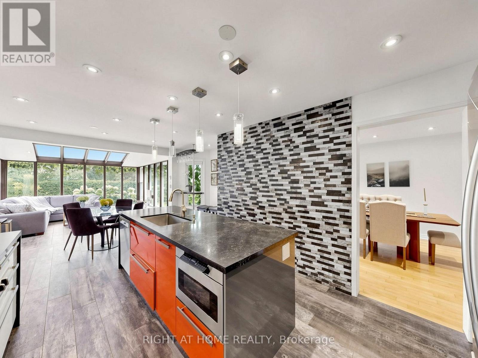 43 Topham Crescent Property Photo 17
