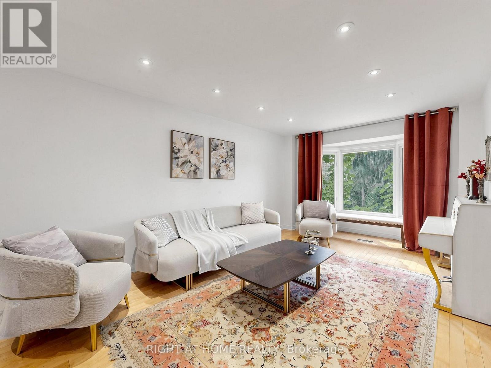 43 Topham Crescent Property Photo 18