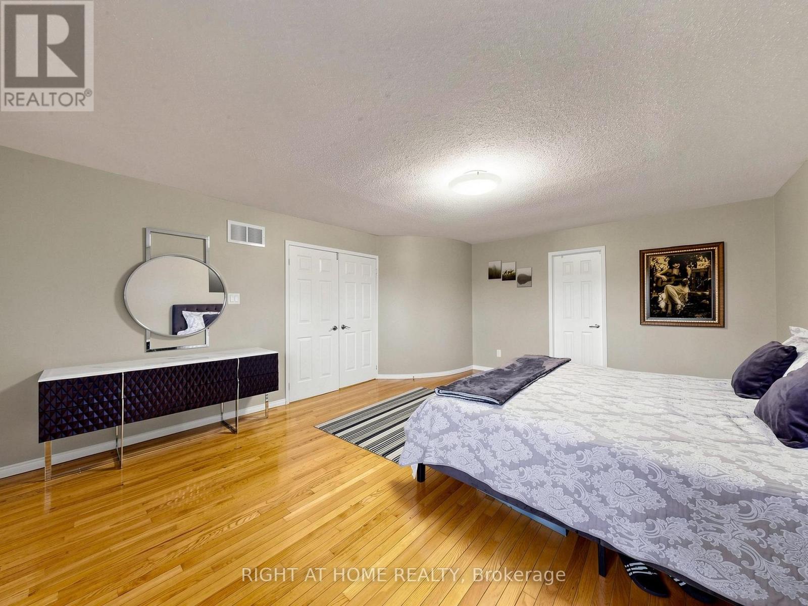 43 Topham Crescent Property Photo 25