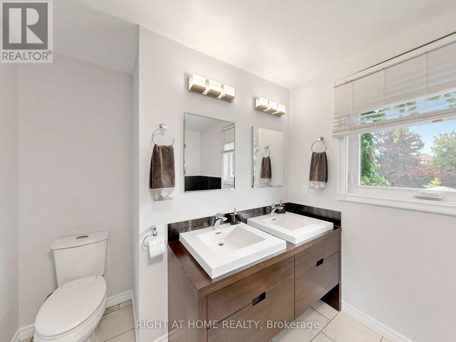 43 Topham Crescent Property Photo 26