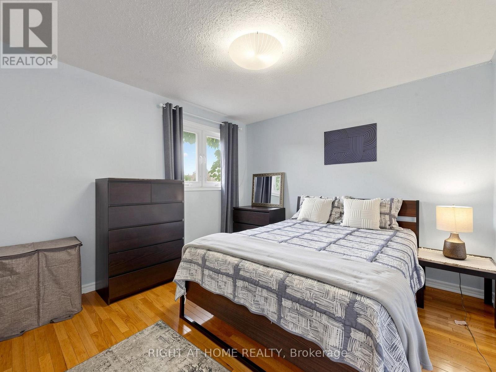 43 Topham Crescent Property Photo 29