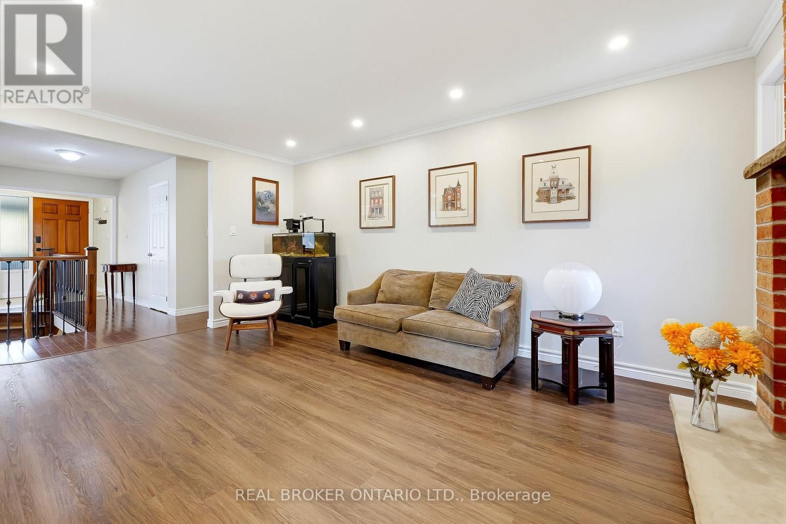 96 Munro Crescent Property Photo 13