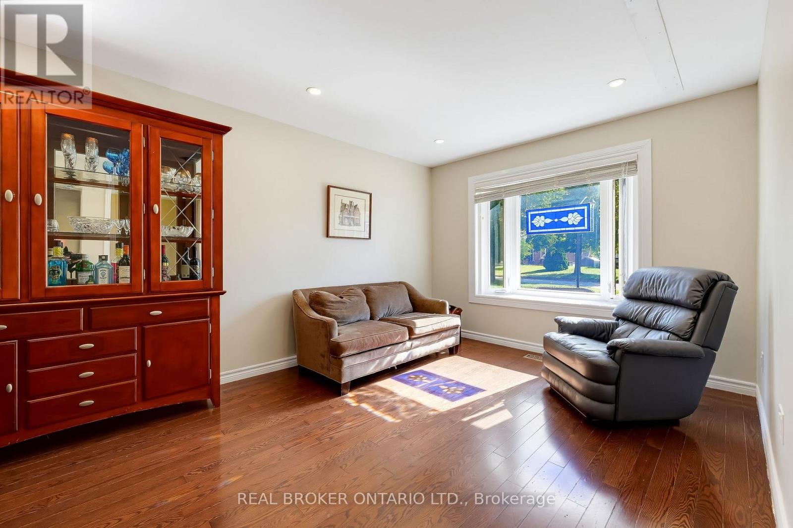 96 Munro Crescent Property Photo 15
