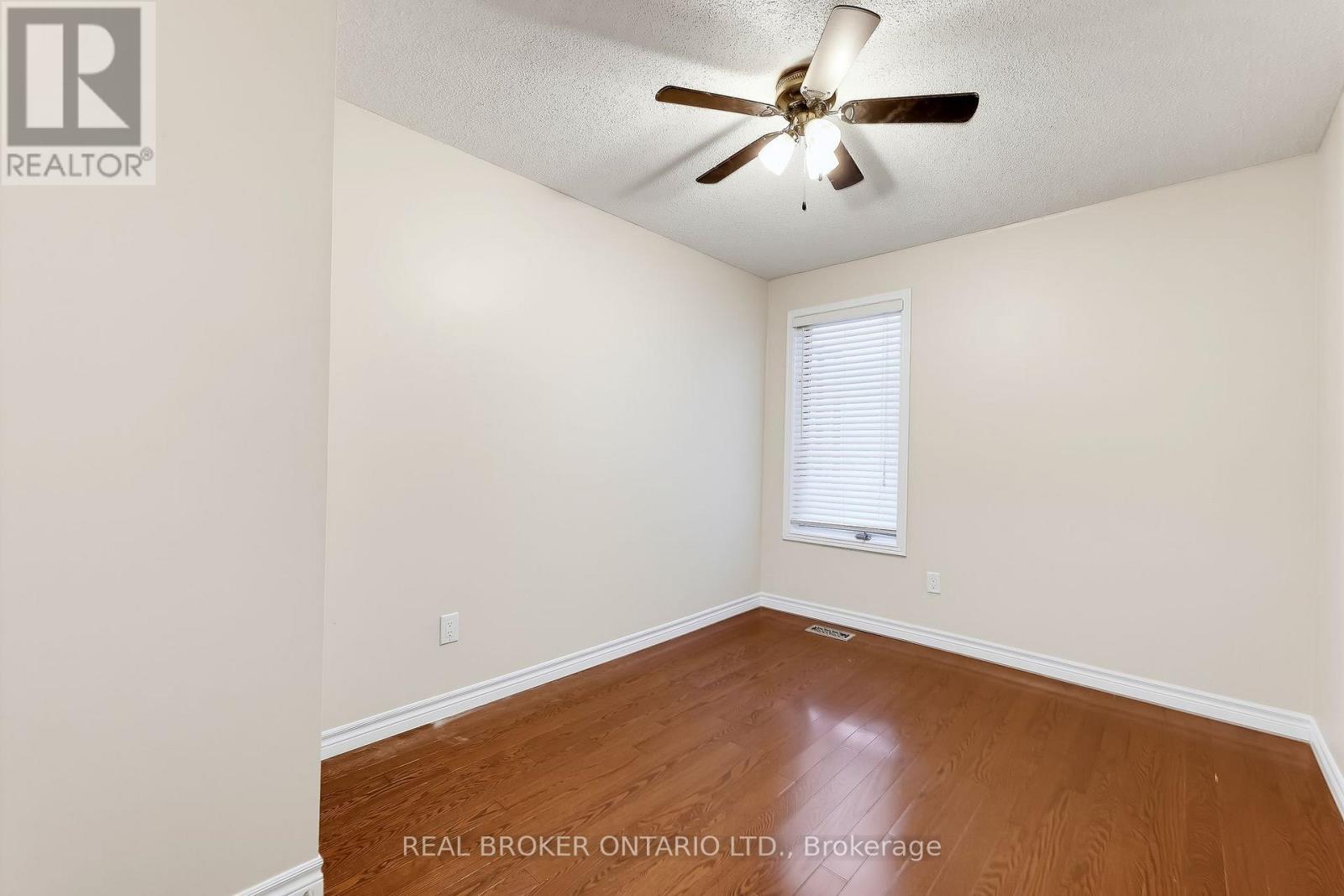 96 Munro Crescent Property Photo 21