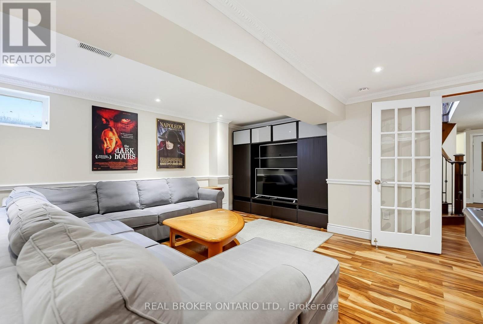 96 Munro Crescent Property Photo 26