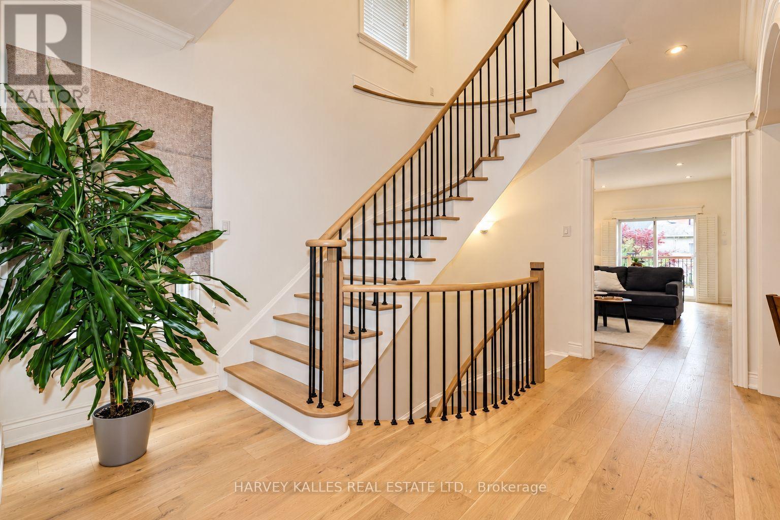 35 Water Garden Lane Property Photo 17