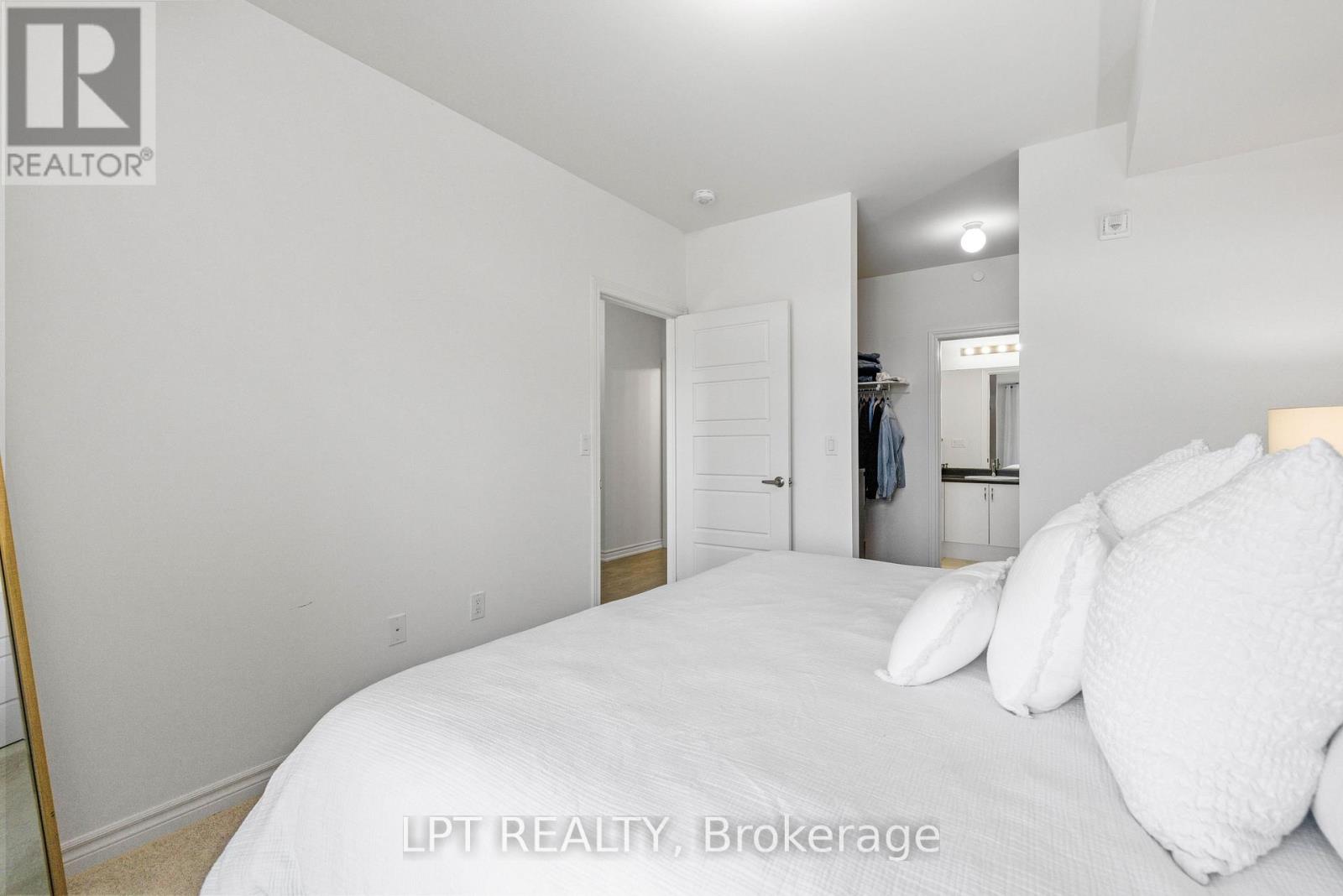 407 - 110 Grew Boulevard Property Photo 15