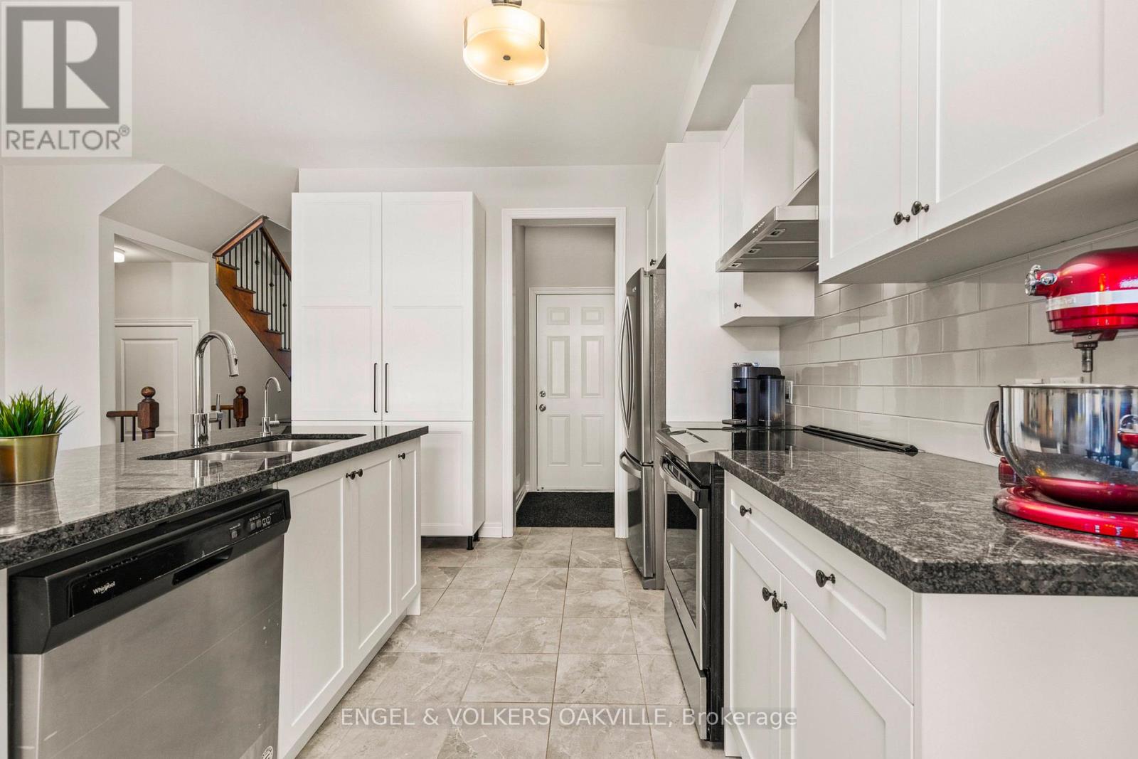 44 Clifford Crescent Property Photo 16
