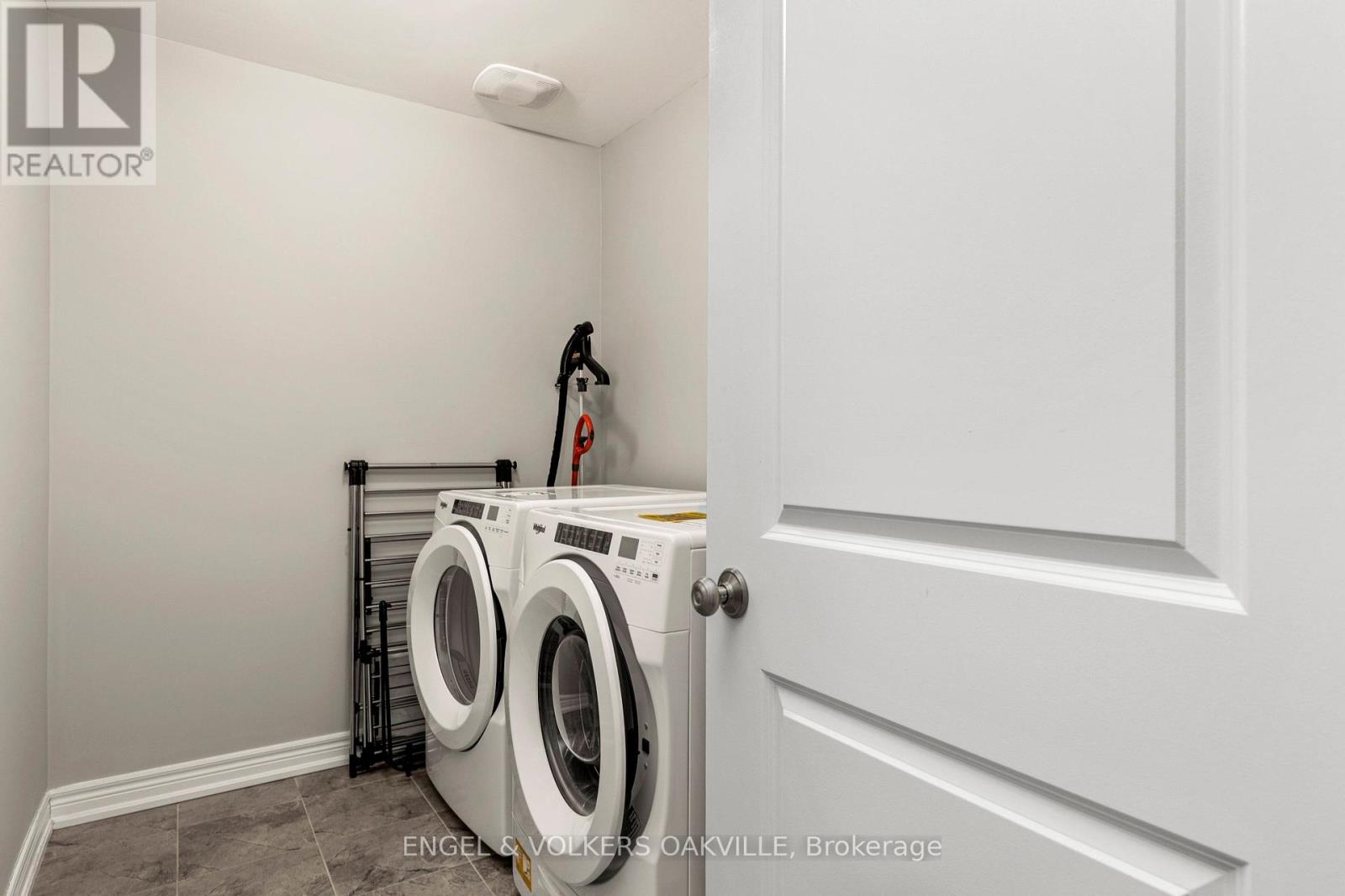 44 Clifford Crescent Property Photo 27