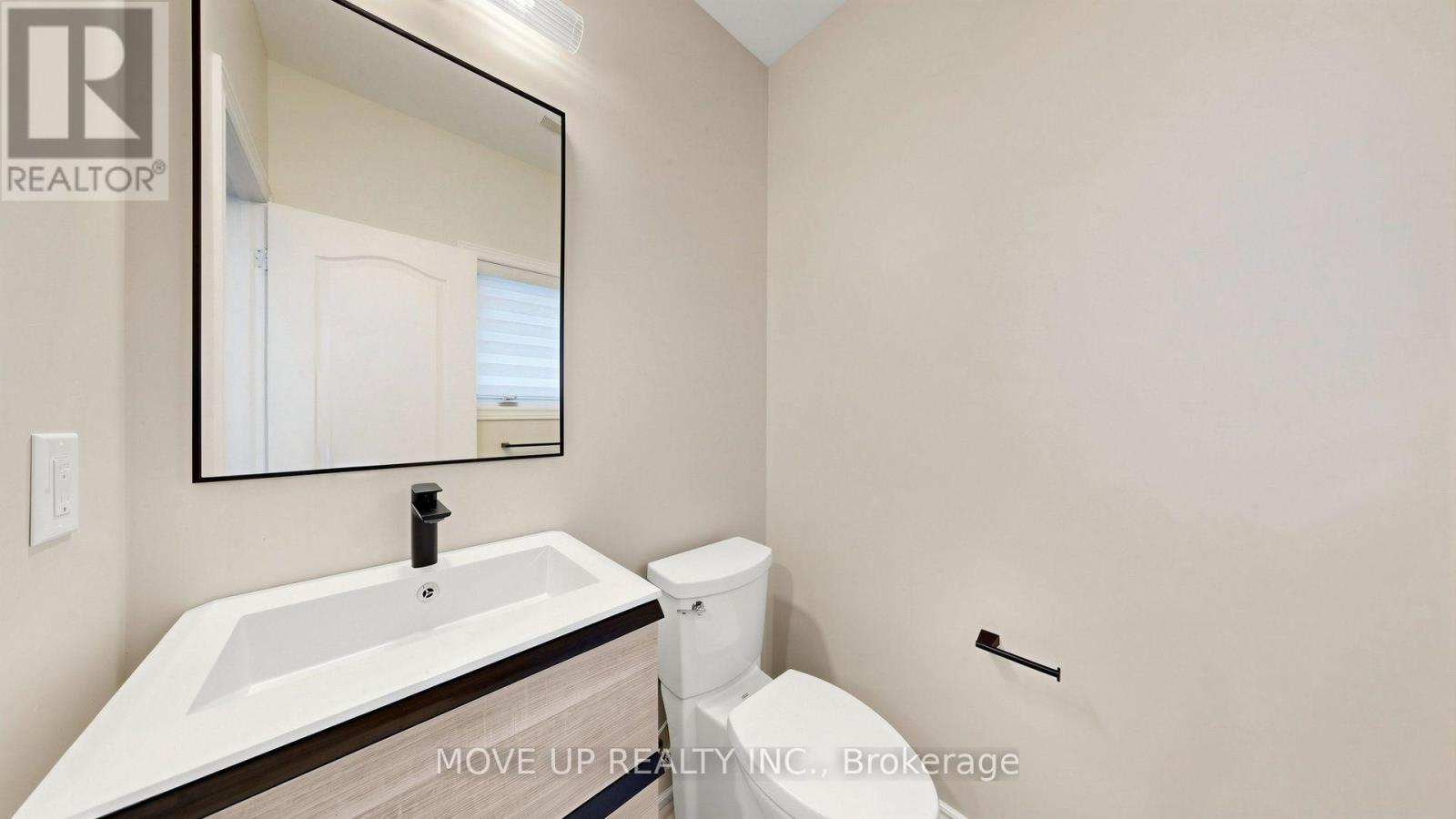 35 Lauderdale Drive Property Photo 18
