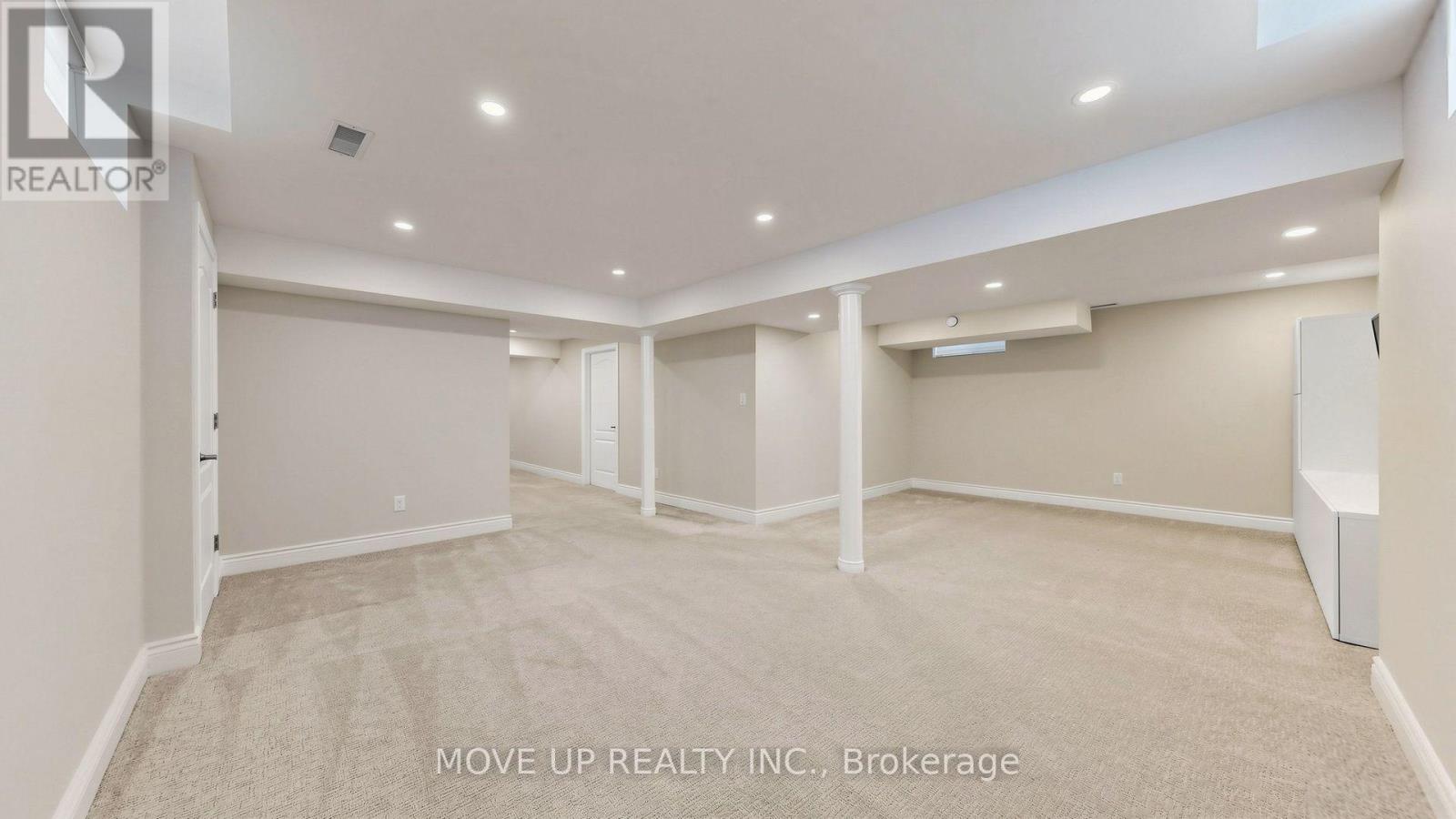 35 Lauderdale Drive Property Photo 39