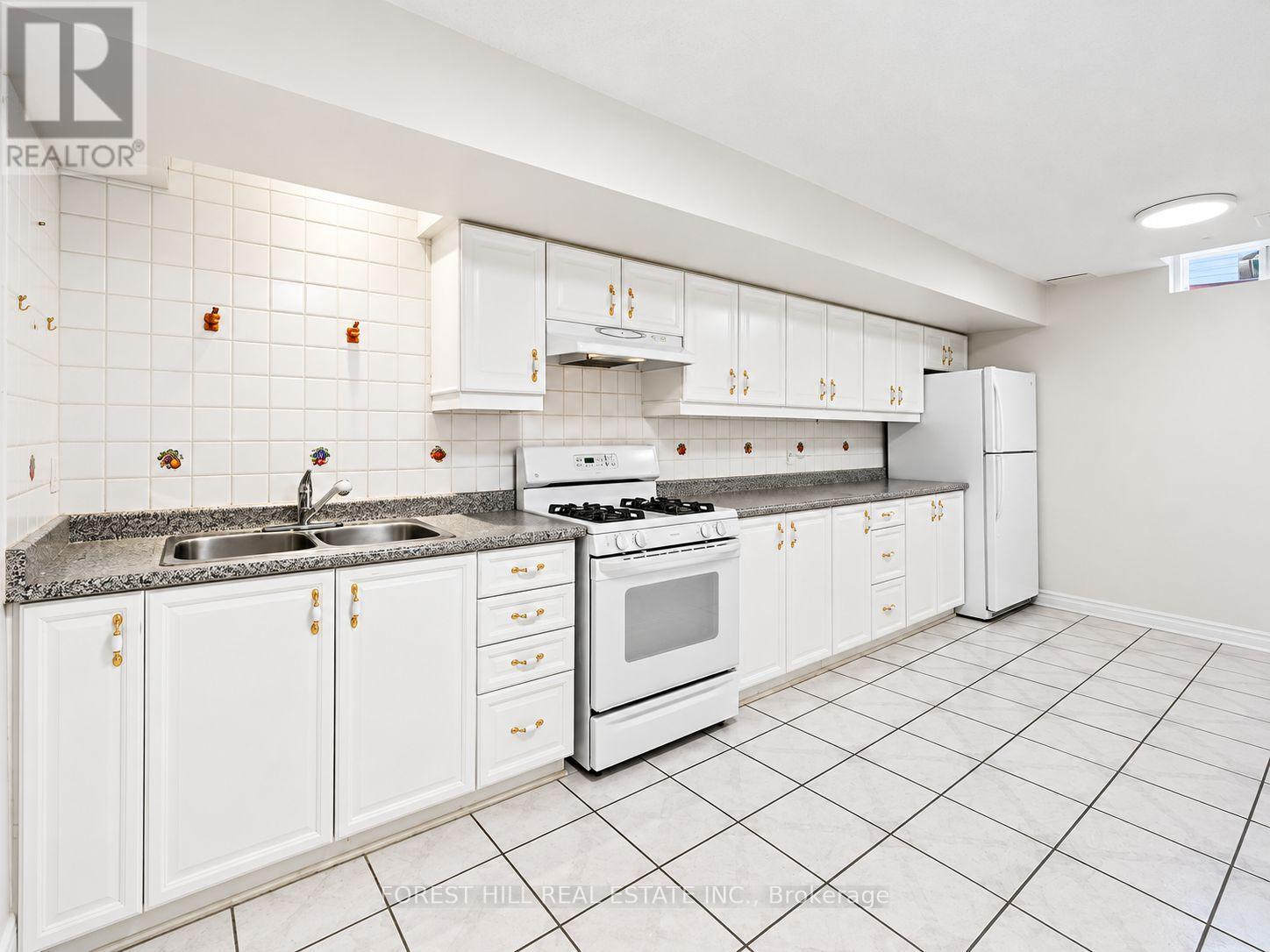 Bsmt - 46 Gianmarco Way Property Photo 3