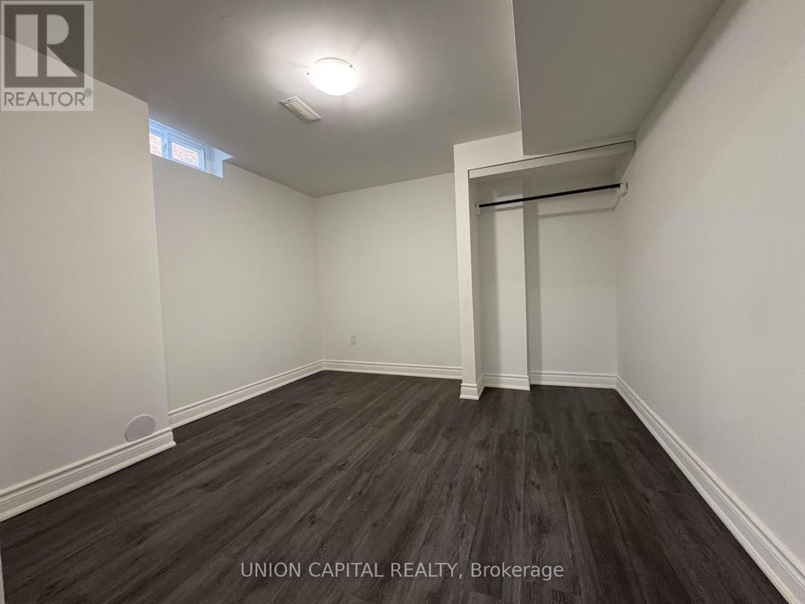 Lower - 21 Natanya Boulevard Property Photo 4
