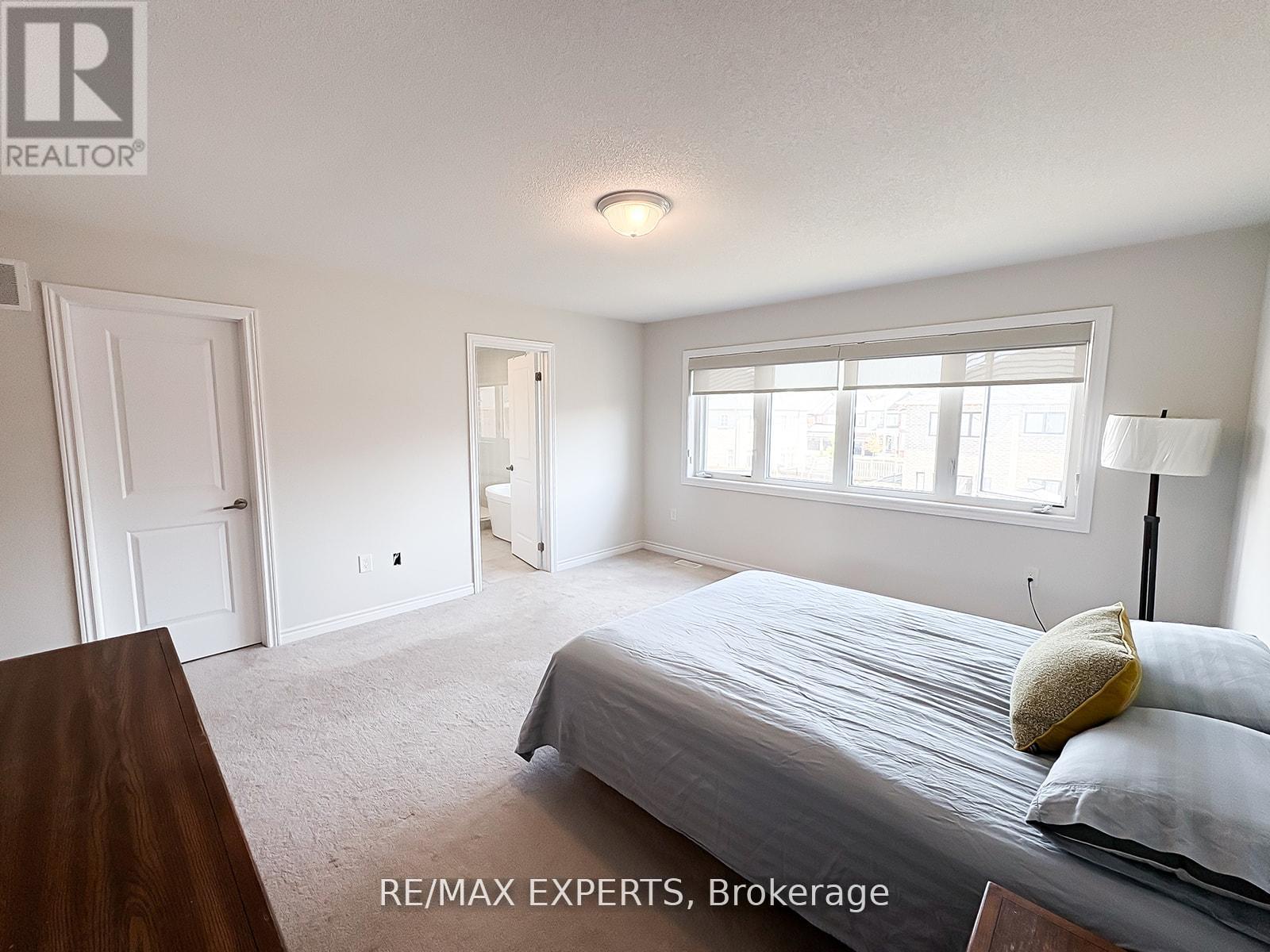 1426 Farrow Crescent Property Photo 27