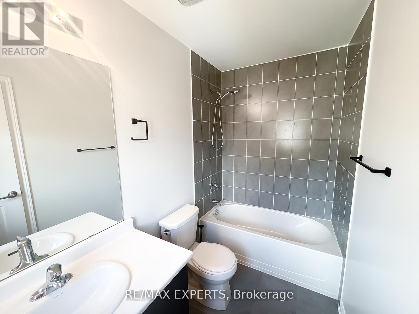 1426 Farrow Crescent Property Photo 38