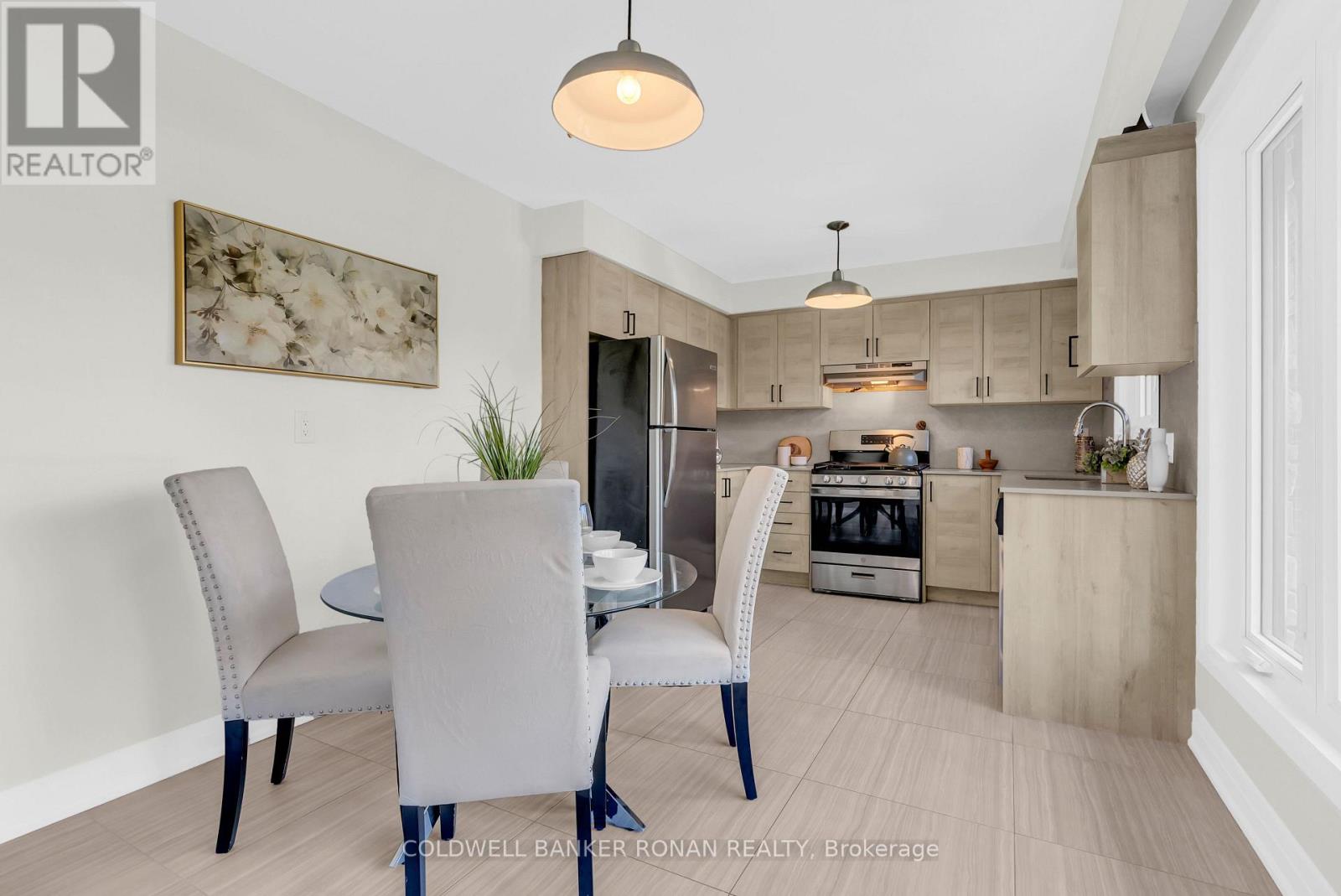 4411 7th Line Property Photo 15