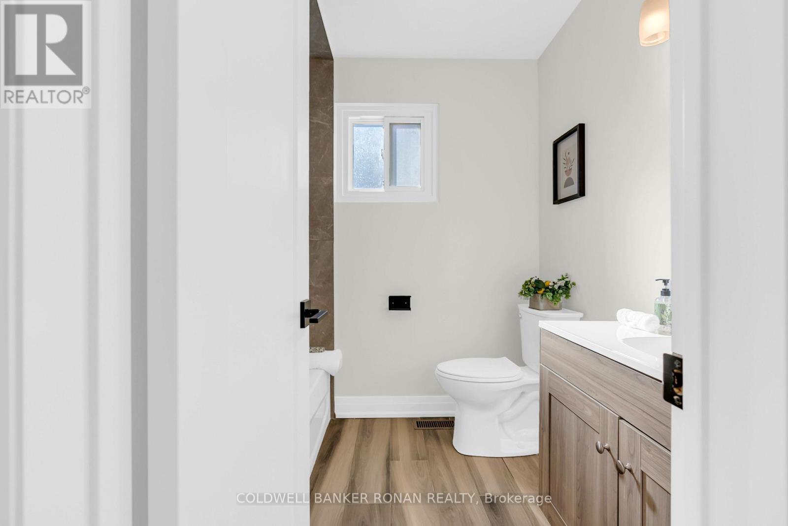 4411 7th Line Property Photo 26