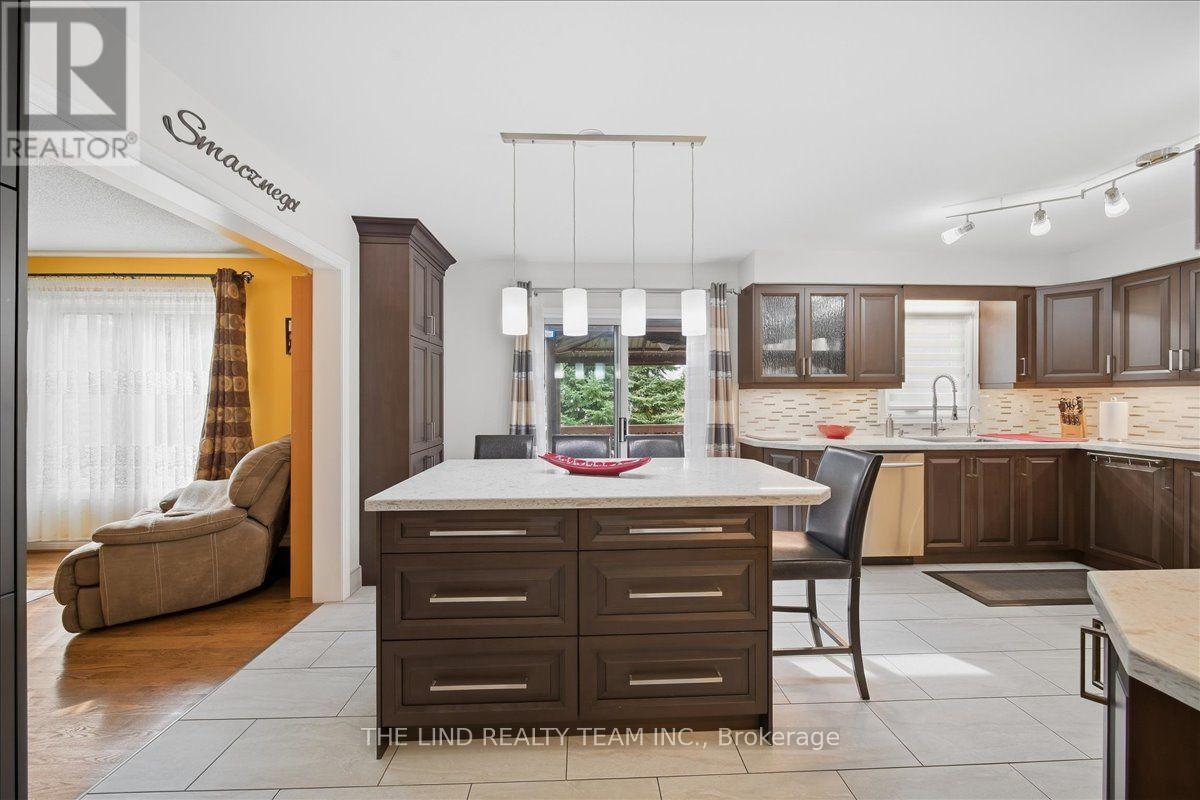 103 Allenvale Drive Property Photo 11