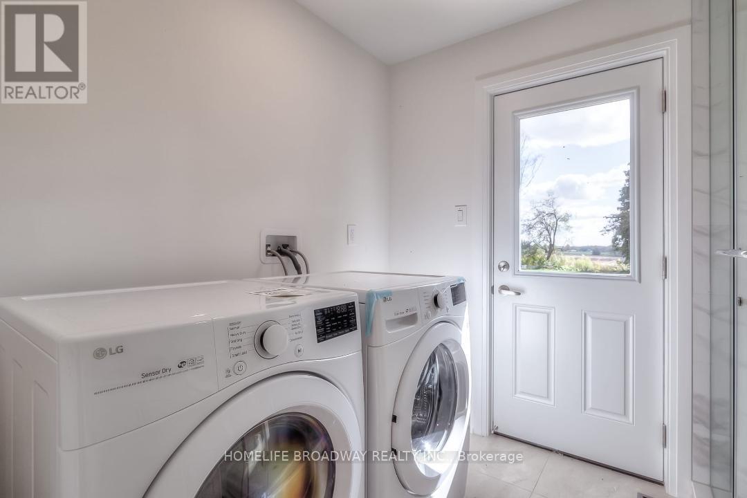 5875 19th Avenue Property Photo 23