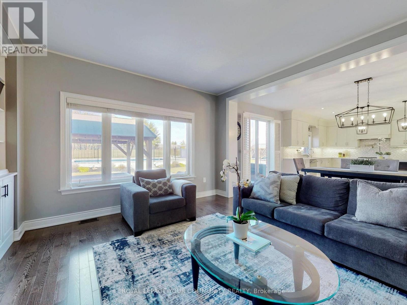 15 Stonesthrow Crescent Property Photo 8