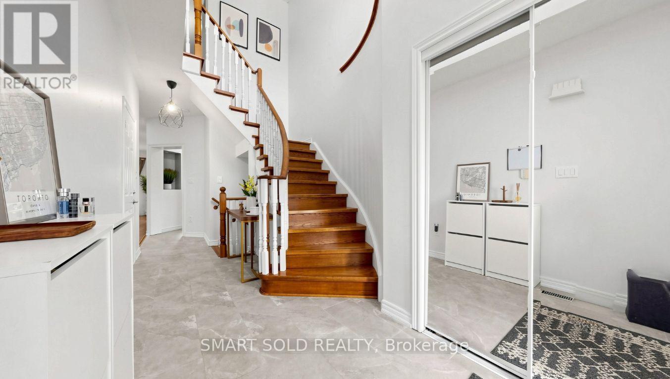 6 Kinney Gate Property Photo 4