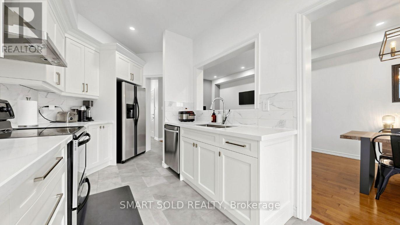 6 Kinney Gate Property Photo 16