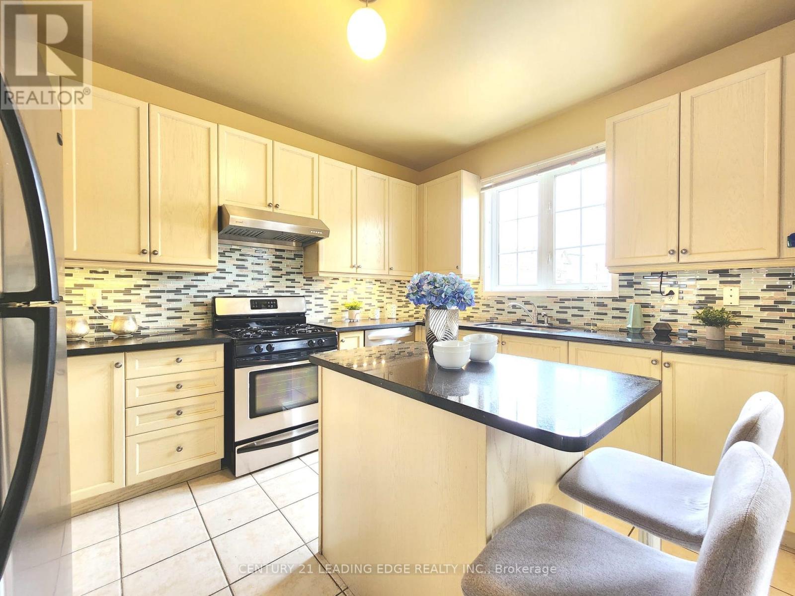 51 Yale Lane Property Photo 18