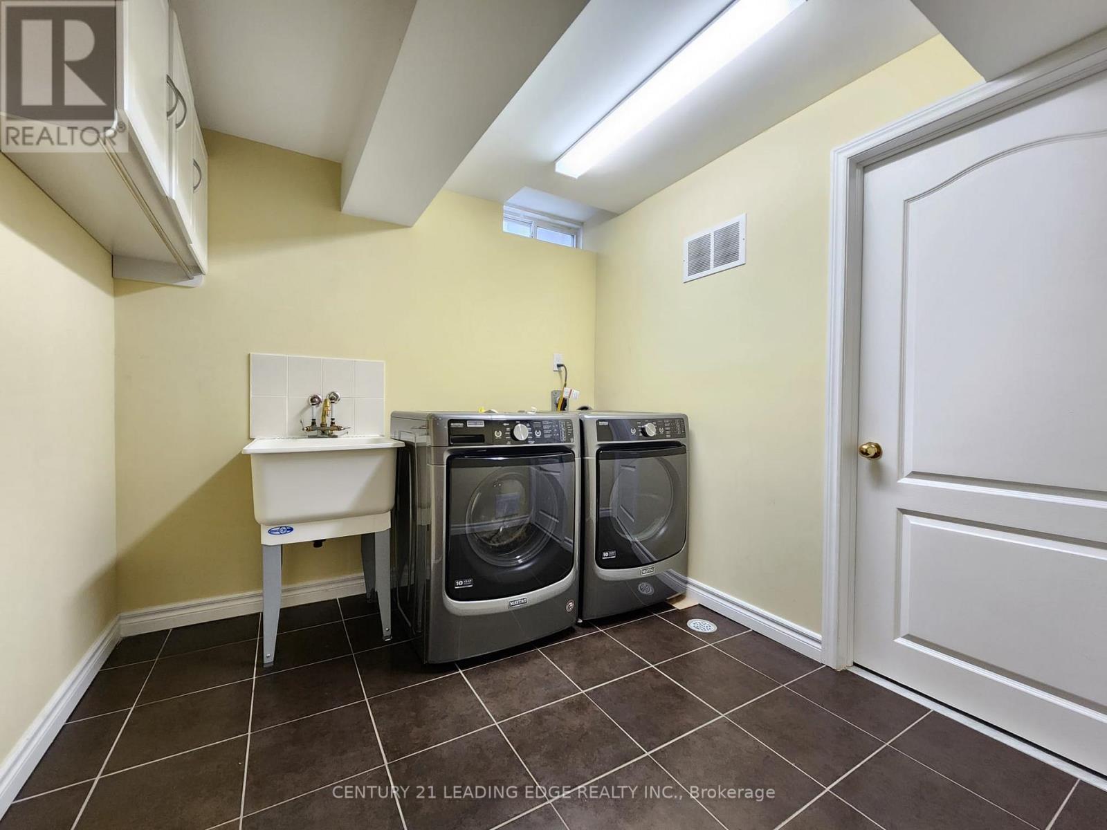 51 Yale Lane Property Photo 36