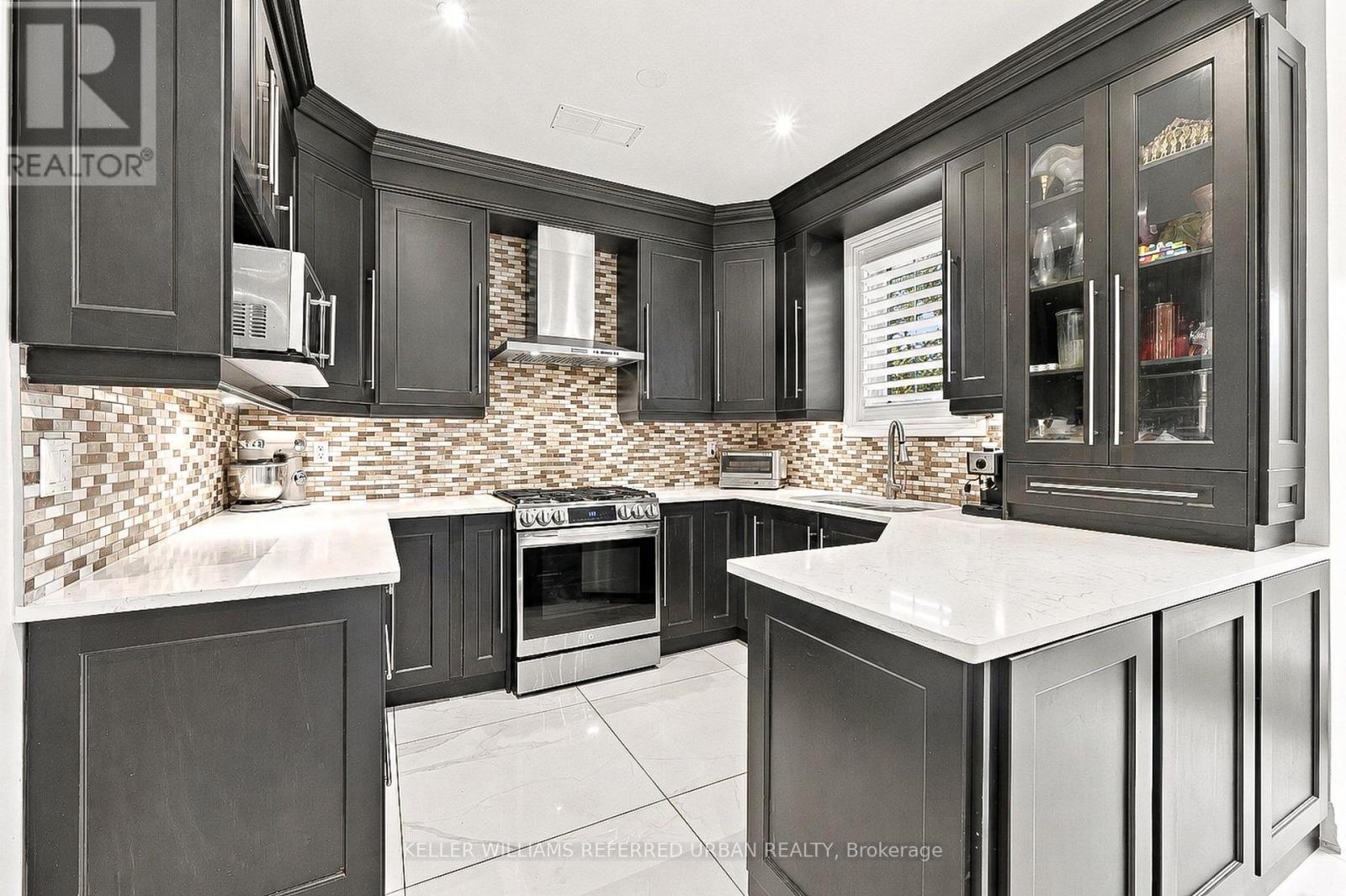 63 Oatlands Crescent Property Photo 11