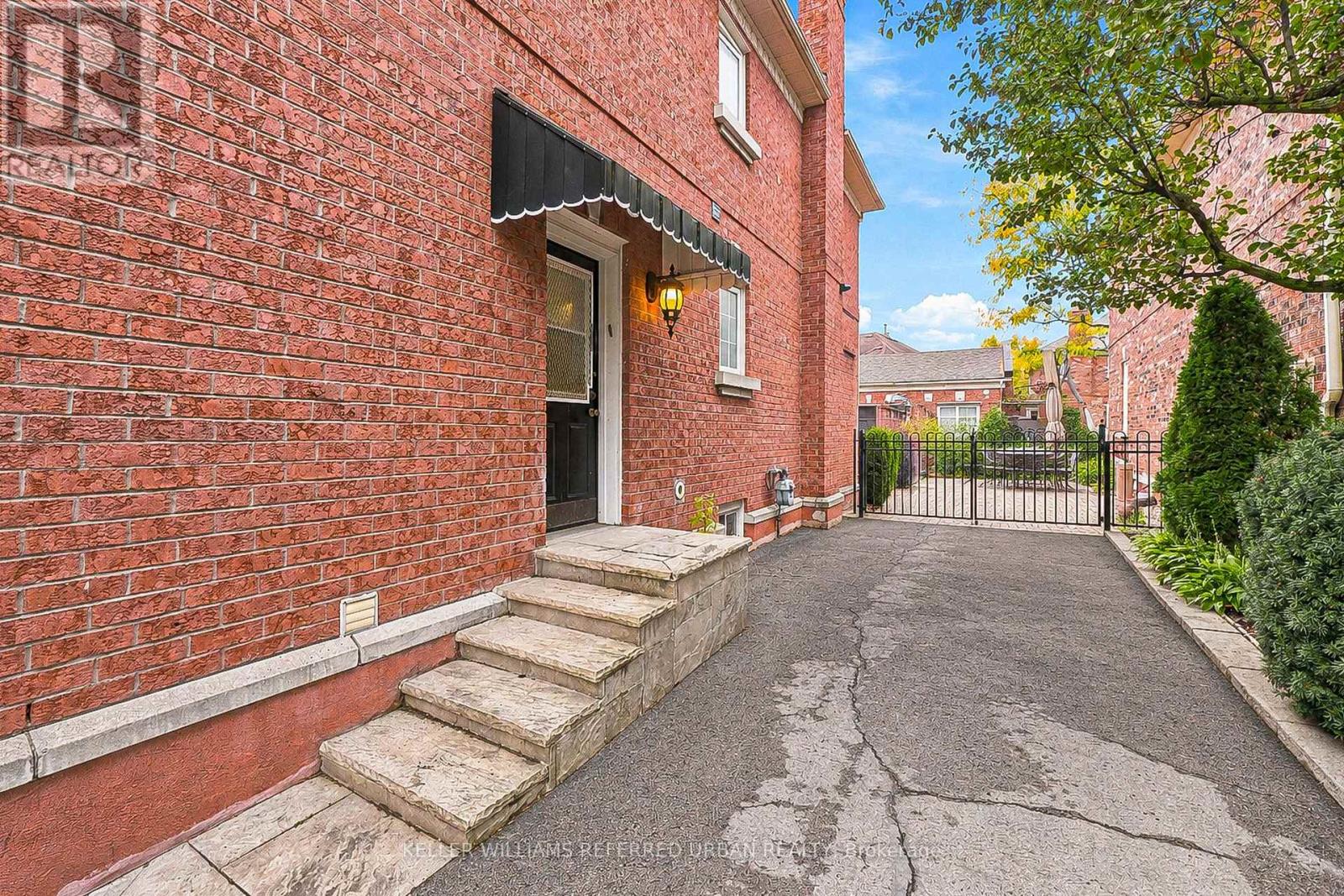 63 Oatlands Crescent Property Photo 45