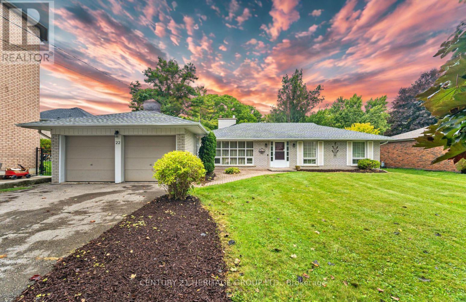 22 POPLAR DRIVE