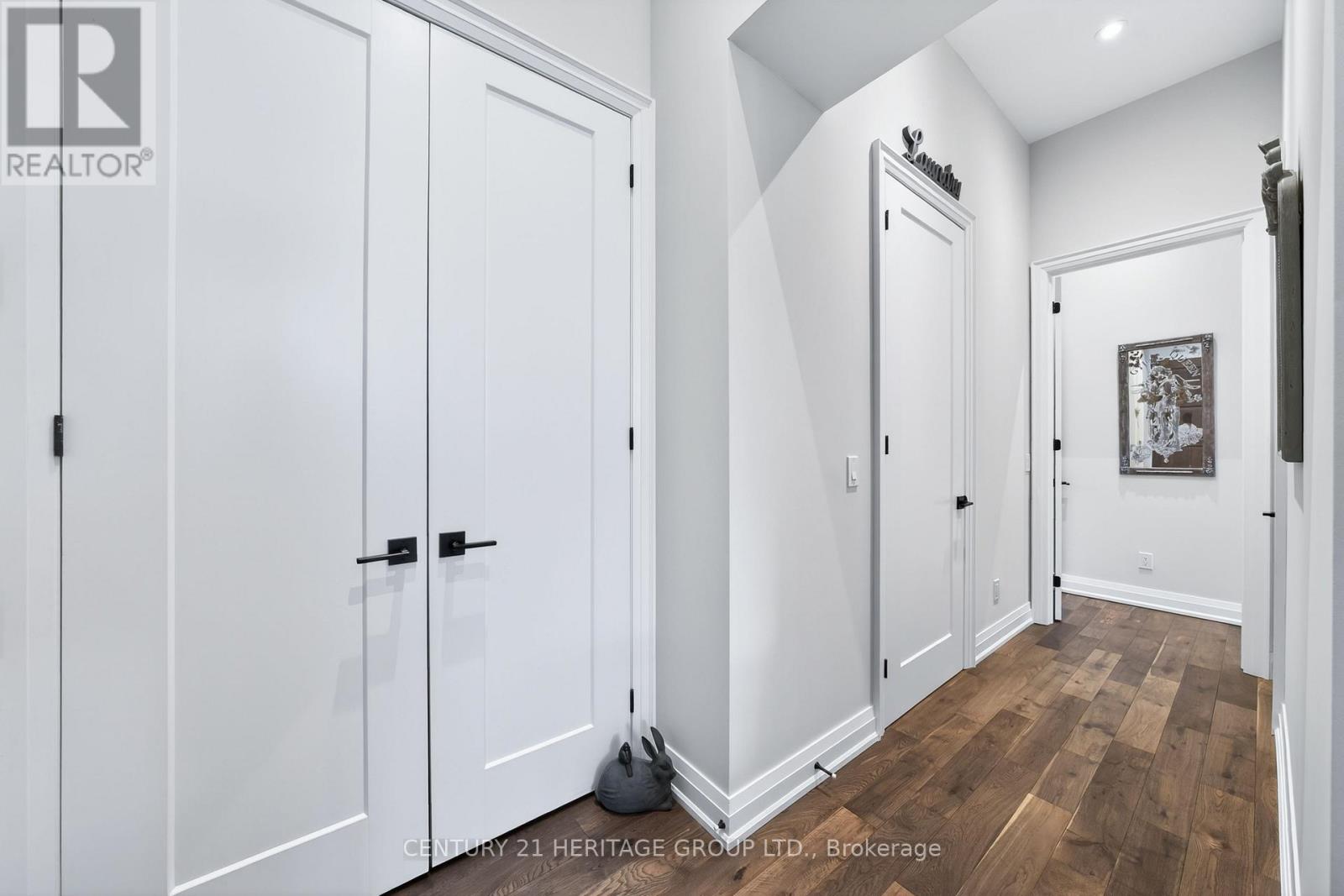304 - 400 Park Avenue Property Photo 16