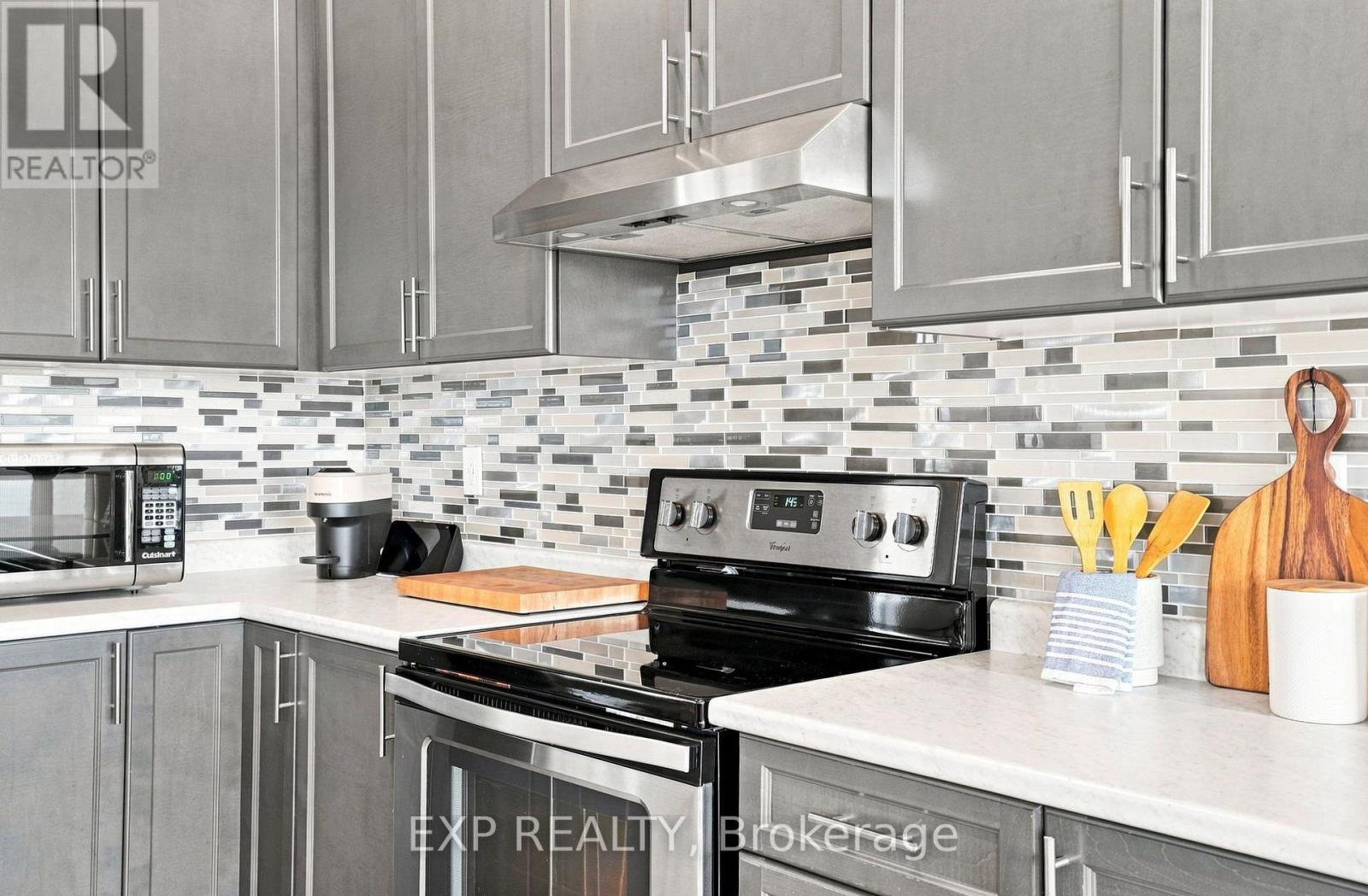 128 Chessington Avenue Property Photo 7