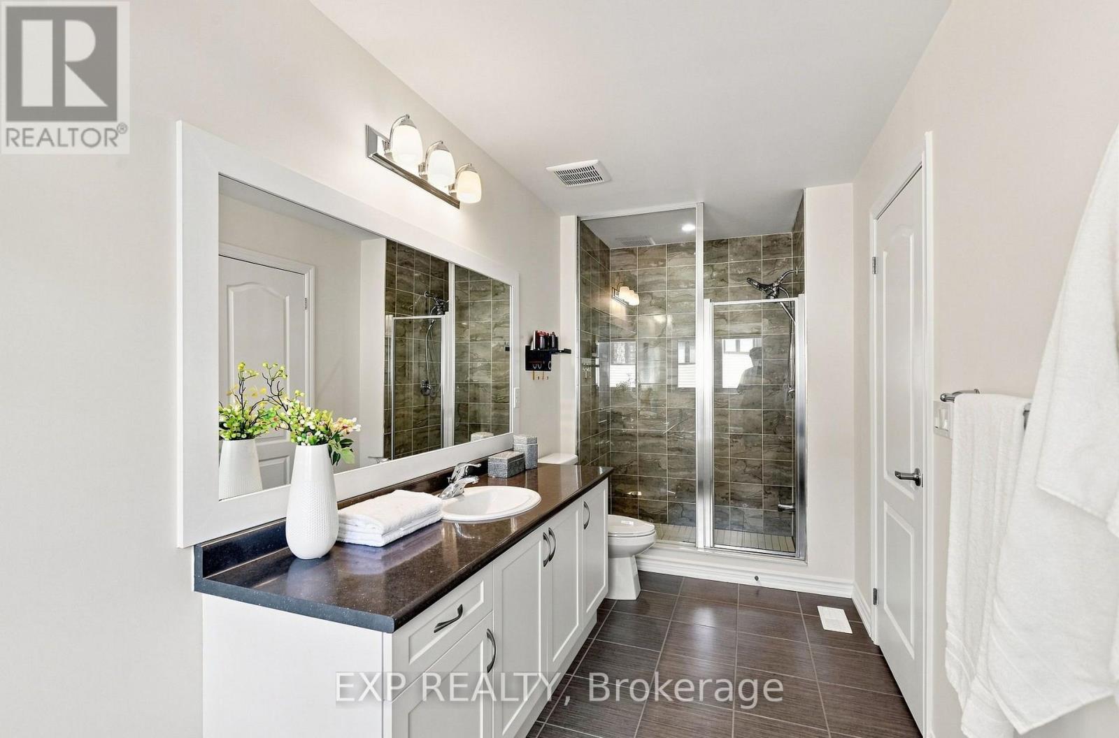 128 Chessington Avenue Property Photo 26