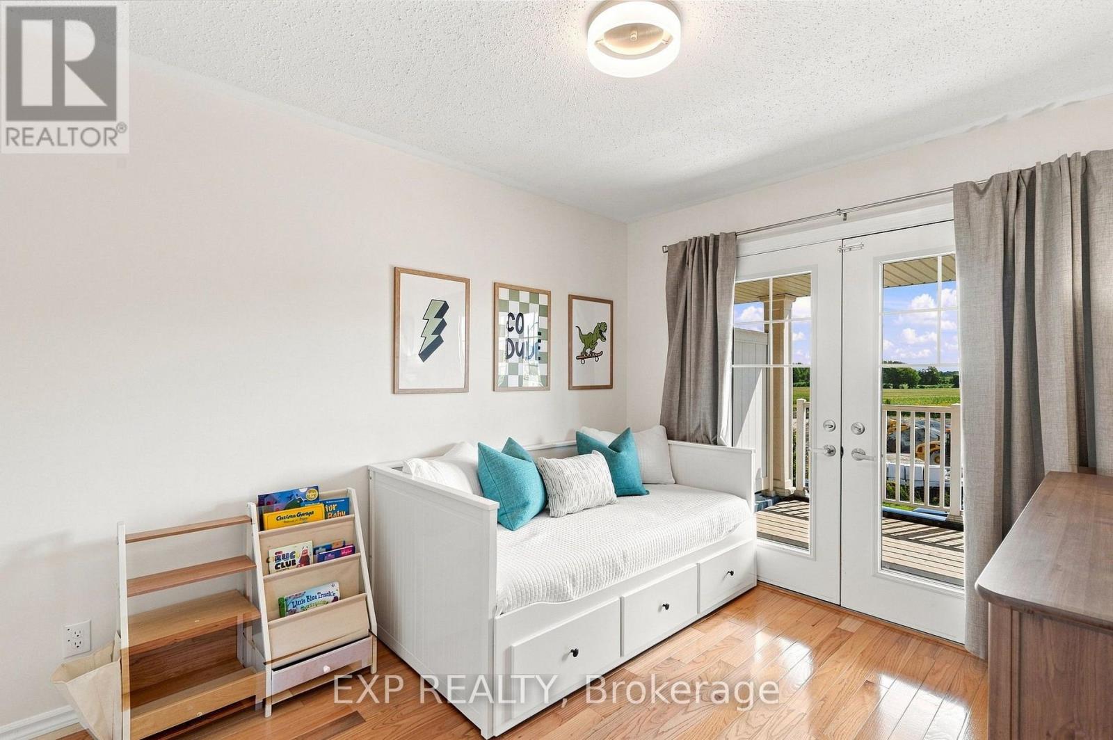 128 Chessington Avenue Property Photo 32