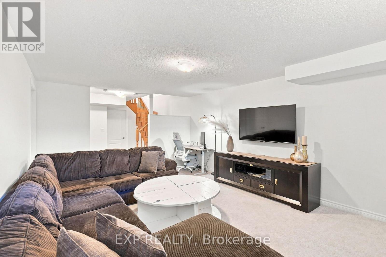 128 Chessington Avenue Property Photo 39