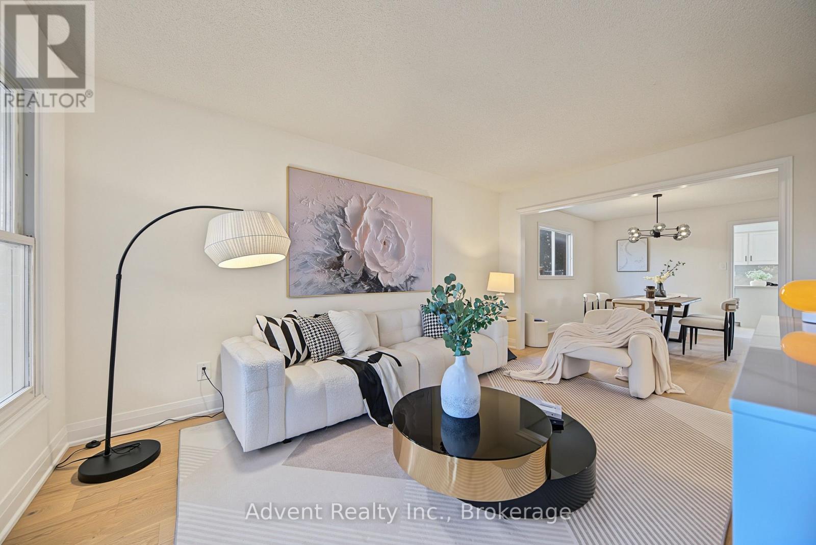 108 Valleyway Crescent Property Photo 1