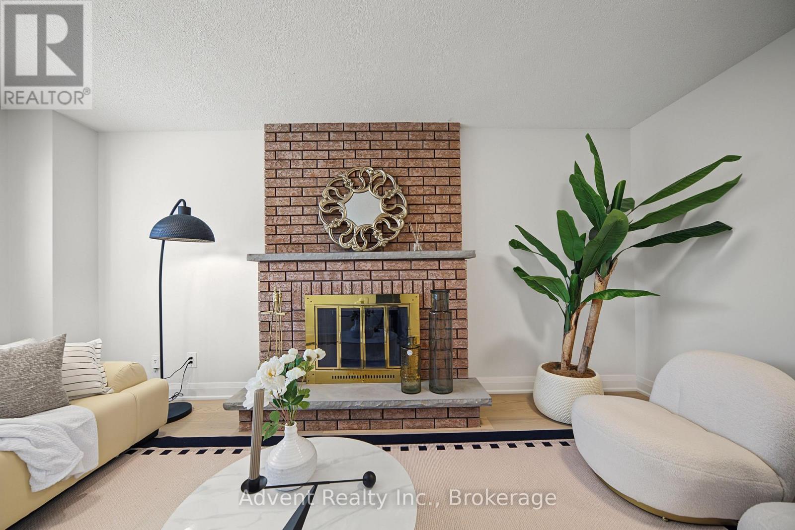 108 Valleyway Crescent Property Photo 22