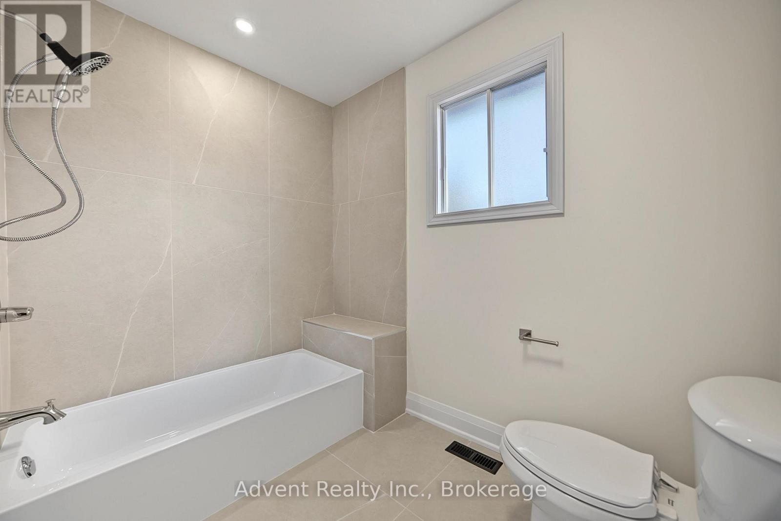 108 Valleyway Crescent Property Photo 31